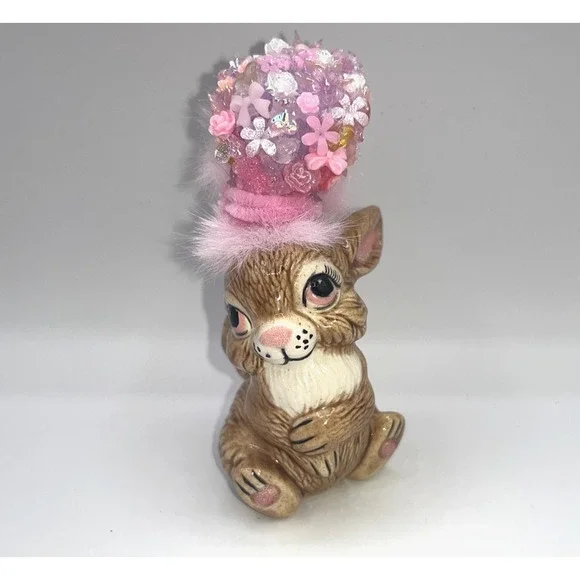Vintage Ceramic Sitting Pretty Easter Bunny Poof Faux Fur Flower Hat Deb O. OOAK - Picture 1 of 16